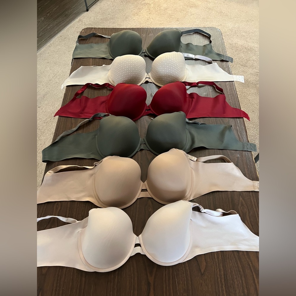 6 Maidenform simply perfect bras size 40D